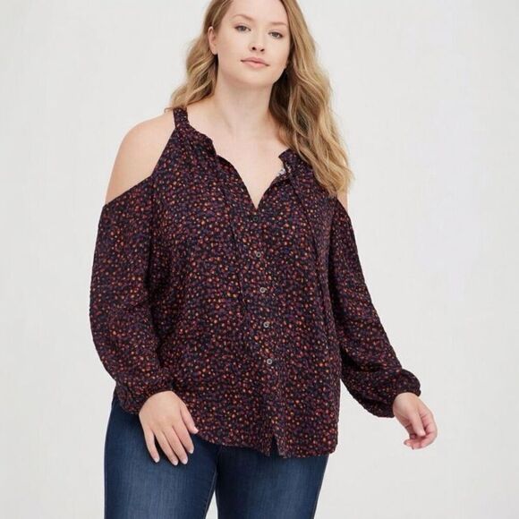 NWT Torrid (1) Crinkle Gauze Cold Shoulder Tie-Front Top - Picture 1 of 8